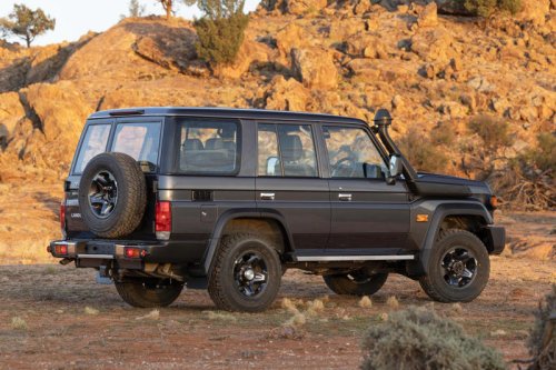 Toyota, Toyota LandCruiser 70 Series hit with another order pause
