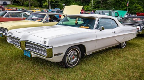 10 Classic Pontiac Models Worth Every Penny