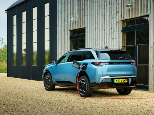 Peugeot, Peugeot e-5008 review: Stylish seven-seater EV gets a range boost