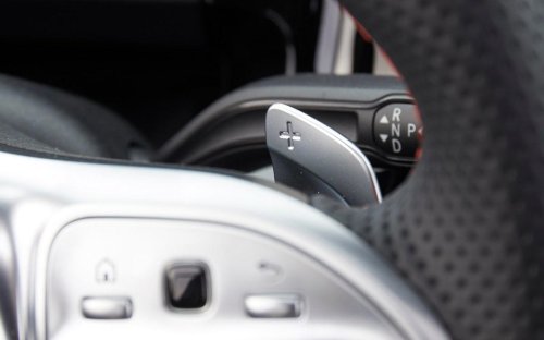 Manual o automático: ¿qué coche consume más combustible y es más fiable?