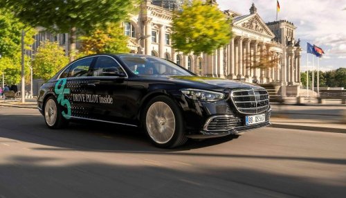 El empuje de Tesla fuerza a Mercedes a acelerar el despliegue de su conducción autónoma
