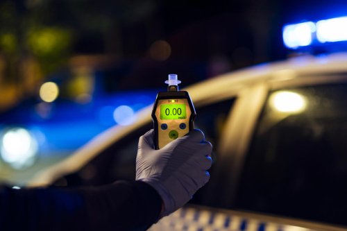 Las multas más altas por alcohol al volante: los países con tolerancia cero que debes conocer si estás de vacaciones