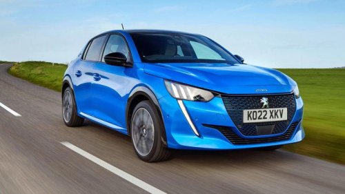 Renault, Dacia, Volkswagen, Peugeot, Toyota, Europa en abril de 2026: Renault y Dacia siguen ganando a Volkswagen, pero Peugeot y Toyota aprietan