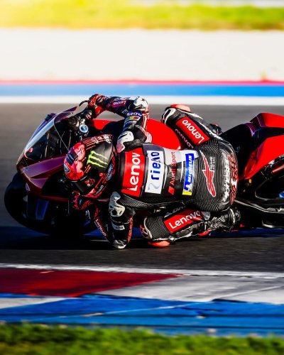Rossi no baja la guardia