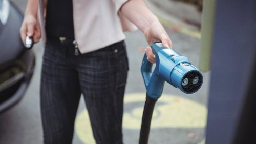 Los eléctricos superan la ansiedad por la autonomía y caen en otra más absurda: la del 