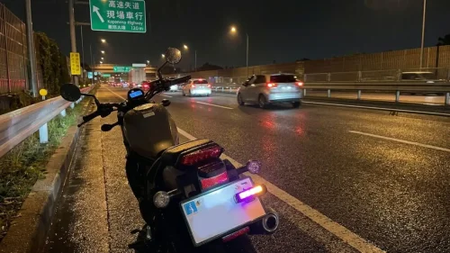 La baliza V16 en Japón es otra historia: funciona incluso con motos, solventa todos los problemas de la española y no es un sacadinero más