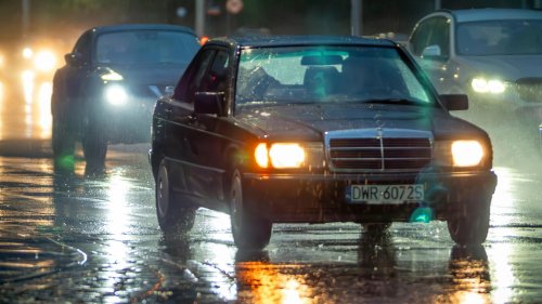10 benefits of driving in the rain &amp; 10 dangerous hazards to watch out for