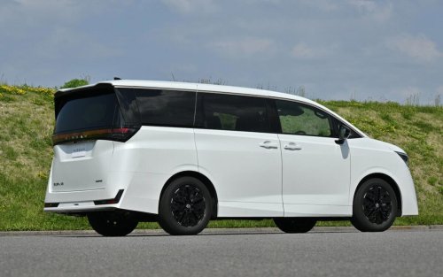 【サイズで比較】日産「エルグランド」とトヨタ「アルファード」