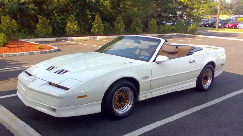 20 great-looking cars from the ’80s that drove terribly