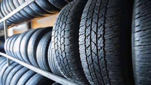 What is Discount Tire's return policy?