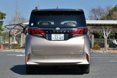 【サイズで比較】日産「エルグランド」とトヨタ「アルファード」