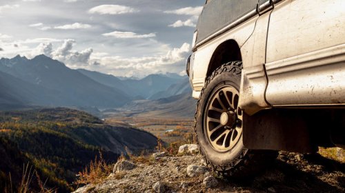 SUV, What does 4WD auto mean on a truck or SUV?
