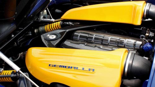 Porsche Carrera GT, Porsche, The rare Gemballa Mirage GT is a Porsche Carrera GT turned up to 11