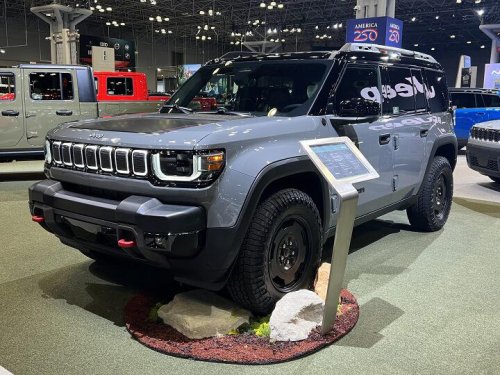 Did The Jeep Recon Just Became a Huge Threat to the Wrangler?