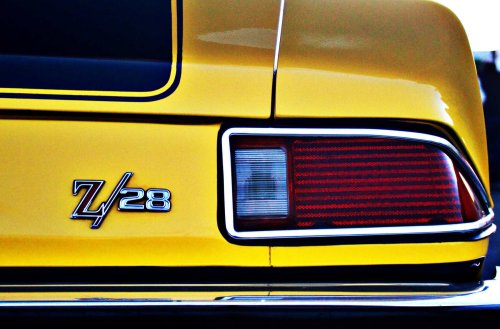 Un Camaro Z/28 perdido durante décadas aparece en el fondo de un lago: el misterio que esconde su hundimiento