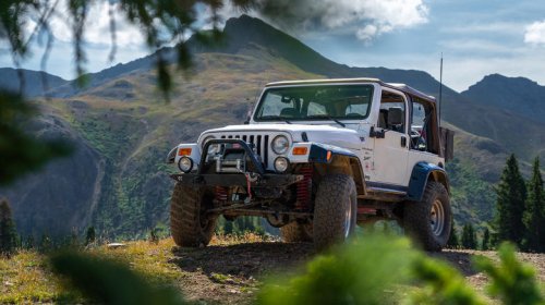What does 4L mean on a 4WD truck or SUV?