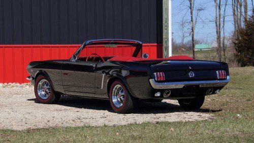 6 1960s convertibles collectors are quietly stockpiling