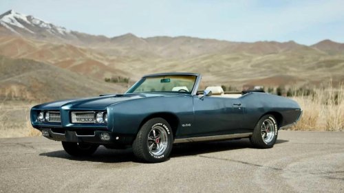 Chrysler 300 Hurst: The forgotten 440 TNT muscle luxury coupe