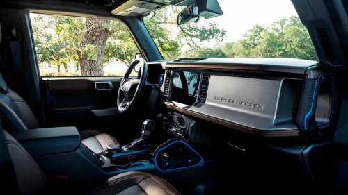 The ideal drop-top SUV you can buy in 2026