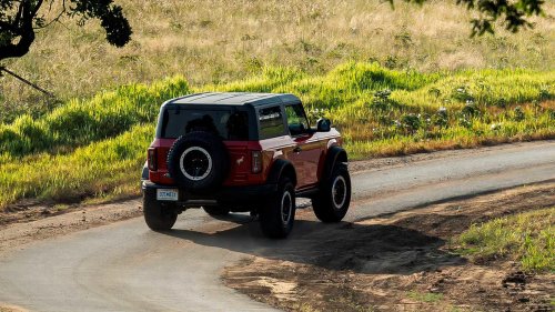 The ideal drop-top SUV you can buy in 2026