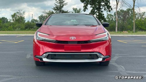 This AWD hybrid car delivers surprisingly good MPG