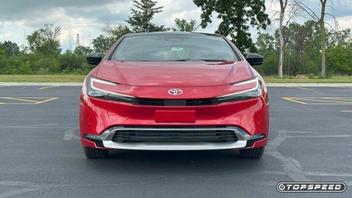 This AWD hybrid car delivers surprisingly good MPG
