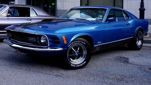 20 classic muscle cars still worth restoring