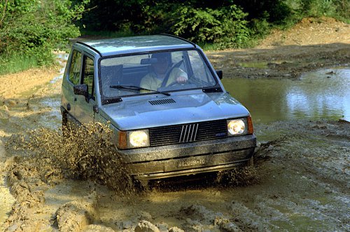 El primer SUV fabricado por todos los grandes fabricantes de automóviles