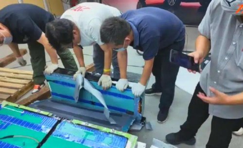 Sorpresa mayúscula de estos expertos al desmontar la batería de un coche de BYD: nadie esperaba esto