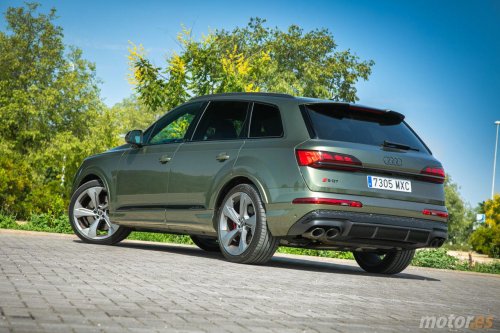 Audi, Audi Q7, Audi enseña el nuevo Q7 a su manera, una puerta y mucha paciencia