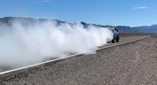 La pickup del apocalipsis existe: lleva blindaje, máscaras antigás y hasta 862 CV