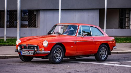 9 alternatives if you can't afford a Shelby Cobra