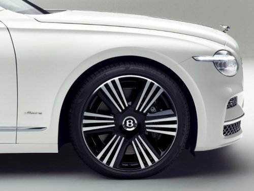 Refreshed Bentley Flying Spur gets single-unit headlights, sporty 'S' trim and a $34,000 stereo