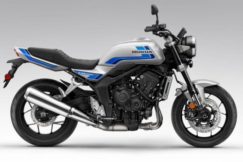 現役“SC77エンジン”が並び立った! どっこい生きてる「最終センダボ（CBR1000RR）」と最新「CB1000F」が米ホンダの最新ラインナップに【海外】