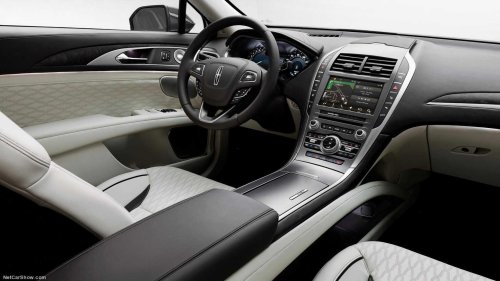 The forgotten Lincoln MKZ luxury sedan that became a bargain