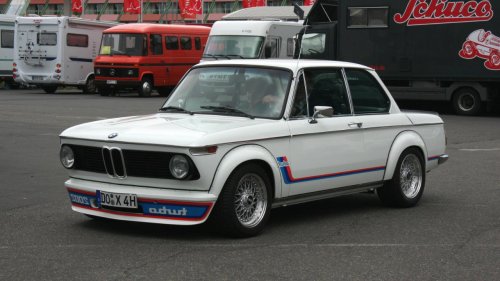 8 vintage street machines that still feel brutally raw today
