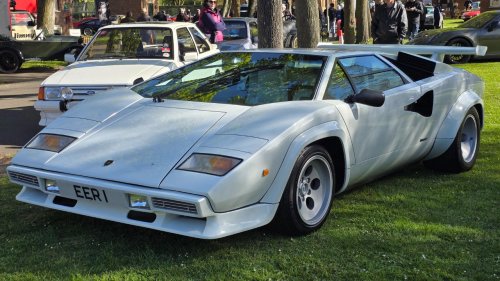 8 sports cars from the 1980s that still look futuristic today