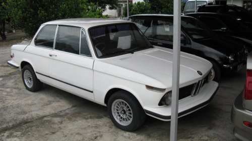 10 classic performance cars that proved lightweight and loud still worked