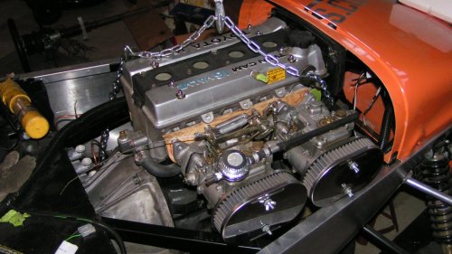 8 racing engines that survived conditions most couldn’t handle