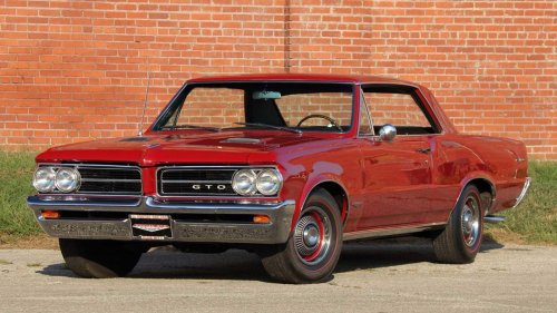 The Pontiac muscle flagship that survived on advertising alone