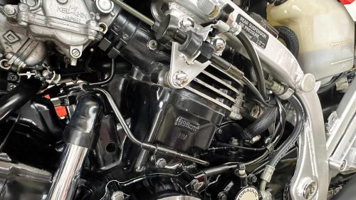 Honda, Honda’s forgotten V4 superbike was pure mechanical theater