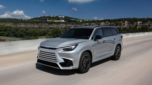Four Lexus SUVs are winning in 2026, but LX isn't among them