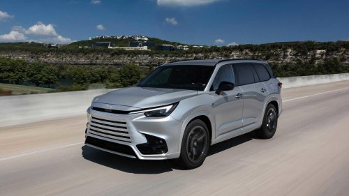 Four Lexus SUVs are winning in 2026, but LX isn't among them