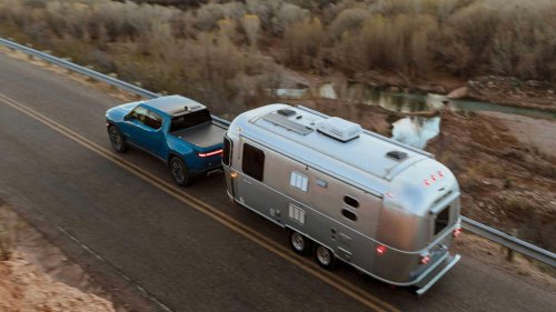 Rivian R1T versus R1S: Which holds its value better after two years?