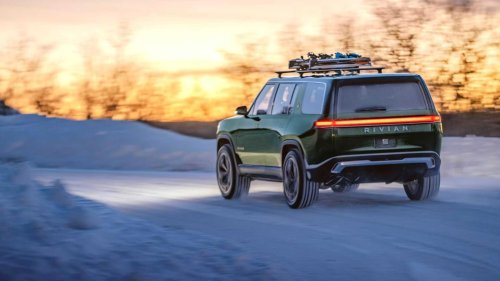 Rivian, Rivian R1T versus R1S: Which holds its value better after two years?