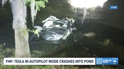 Tesla, Driver killed when Tesla using 'autopilot' crashes into pond