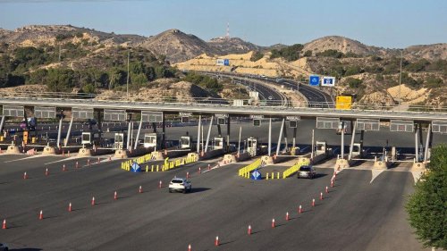 Muere un hombre de 89 años en un accidente al circular en sentido contrario por la AP-7
