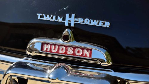 This straight-six dominated V8s at the dawn of the horsepower wars