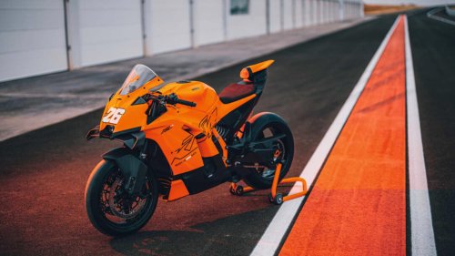 The midweight sports bike that feels better than a liter bike on the street