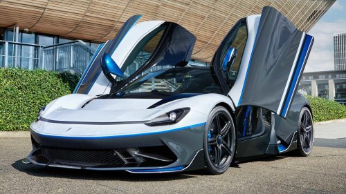 Lotus, Lotus CEO just declared war on heavy sports cars—and the 1.8-ton line is a problem for some icons